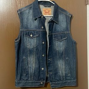 Men’s medium deuce jean denim vest jacket